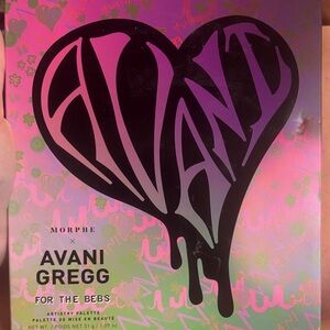 Morphe Avani Gregg Heart Art Poster - Multicolor